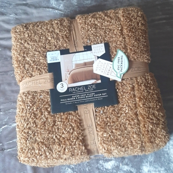 NWT- Last One - Rachel Zoe Plush Queen Size Duvet Cover Set - Picture 3 of 6